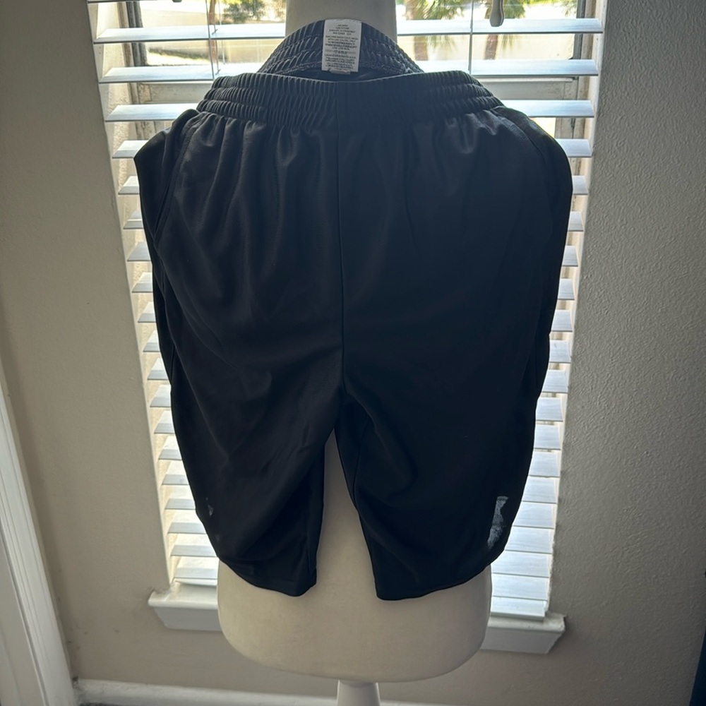 Boys Athletic works shorts XL/XG (14-16) Like new condition.